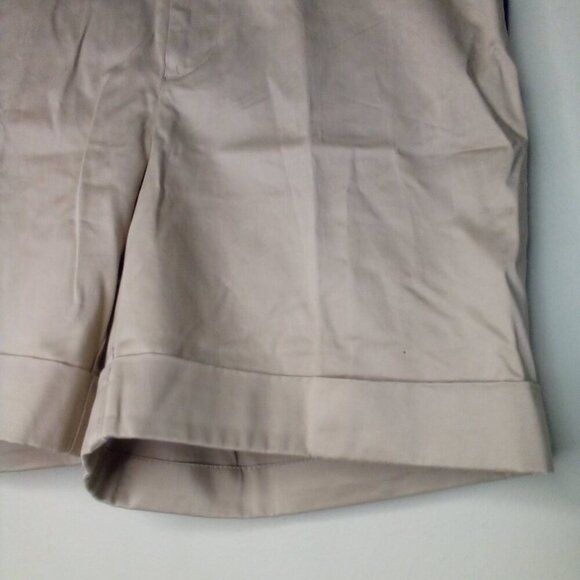Villager Liz Claiborne Shorts Women 6 Casual Chino Roll Hem Tan - Picture 5 of 14
